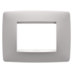 Rama decorativa Gewiss Chorus Monochrome One Bej Satinat 3 module GW16103VL
