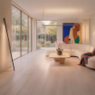 Imagine Tub LED smart PHILIPS Hue Signe Gradient 20W 2550lm RGBICW 179.5cm negru
