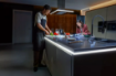 Imagine Banda LED smart PHILIPS Hue OmniGlow 10m 4500lm RGBWWIC 1000-20000K Silicon Flexibil 17mm Kit Baza
